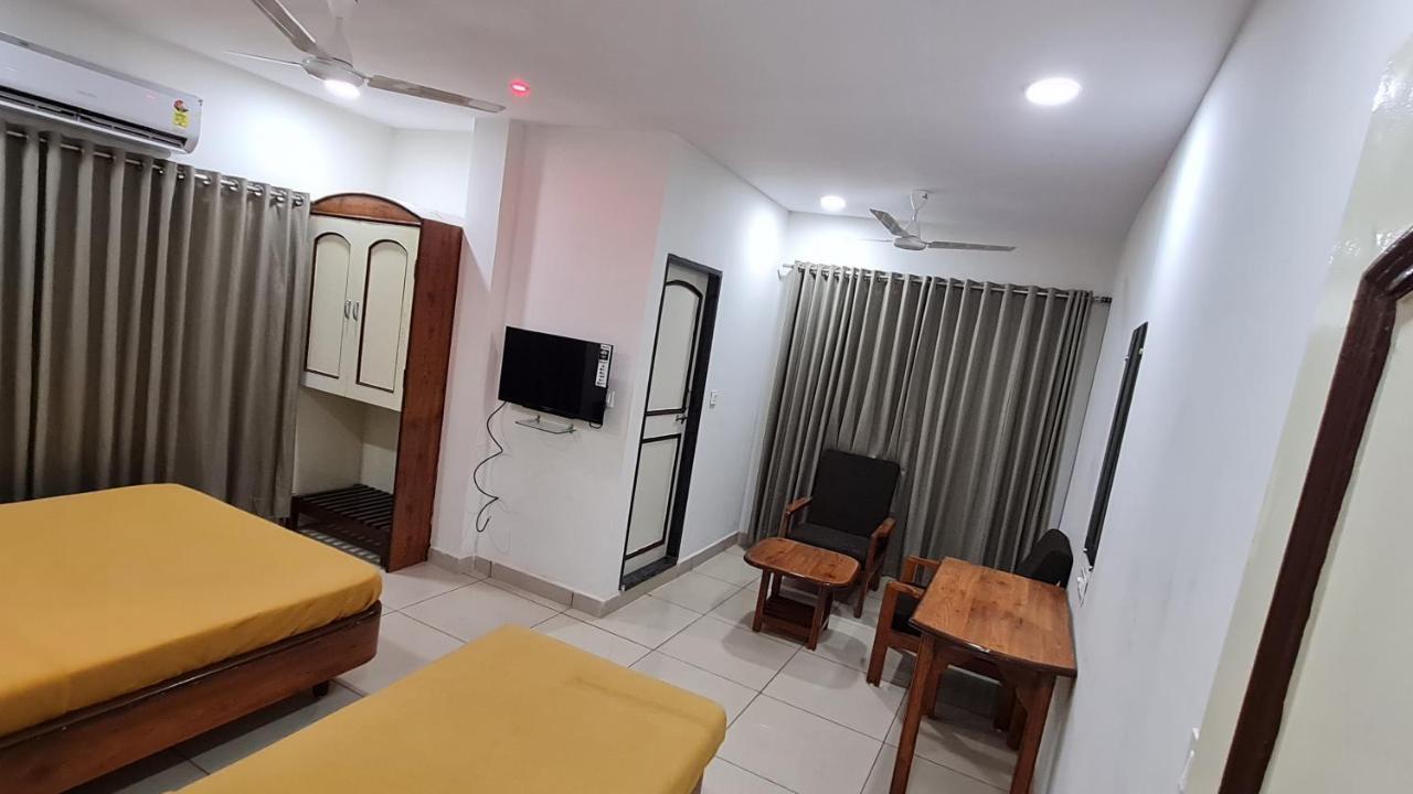 Hotel Tirth Ankleshwar Dış mekan fotoğraf