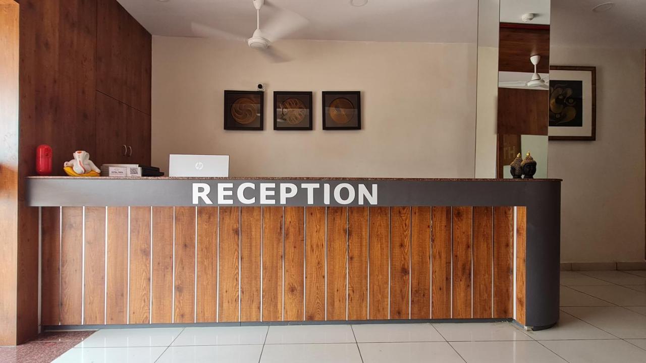 Hotel Tirth Ankleshwar Dış mekan fotoğraf