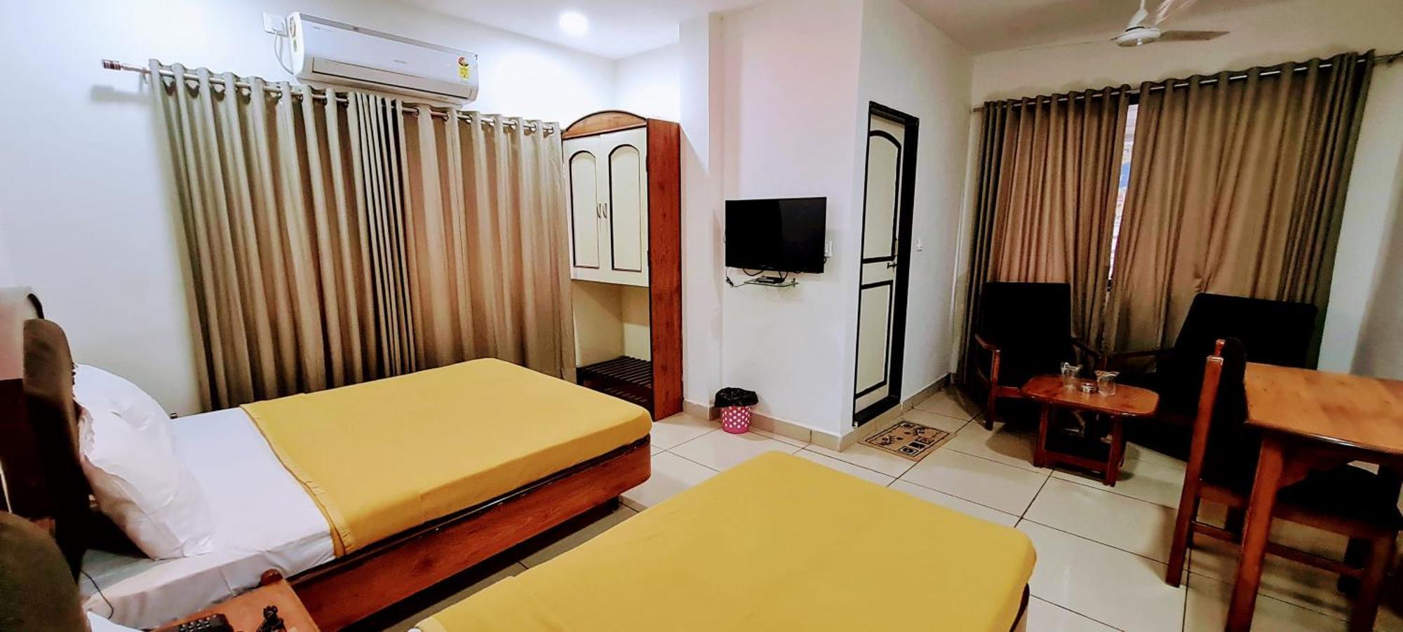 Hotel Tirth Ankleshwar Dış mekan fotoğraf